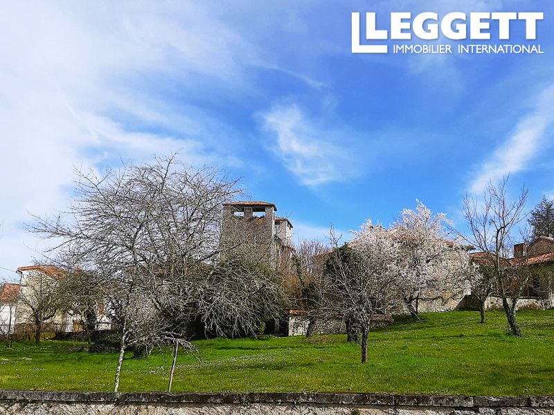 Property photo 2 of 10