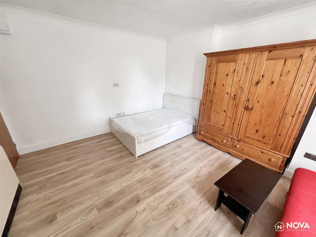 Property photo 3 of 9 Img_9787.Jpg