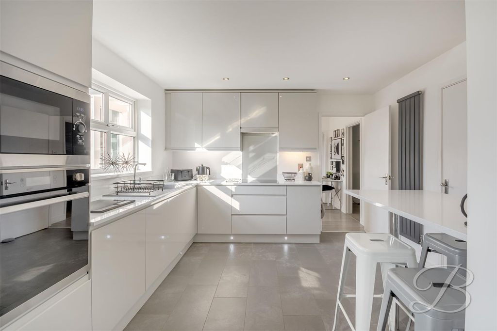 Property photo 2 of 36 Ccltd-27.Jpg