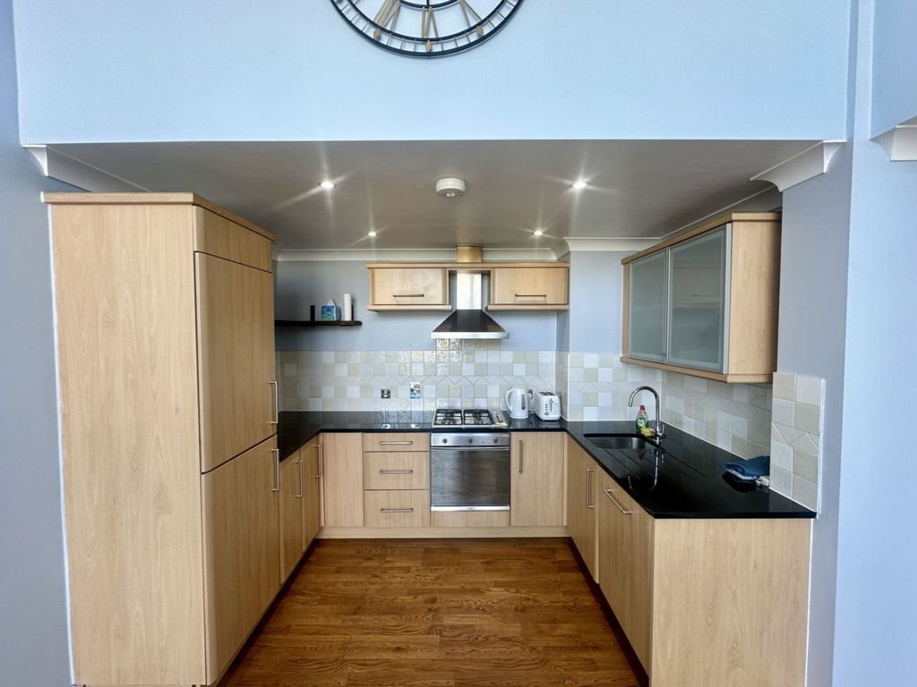 Property photo 2 of 14 Photo 16