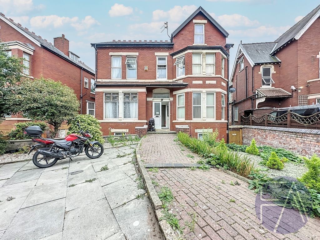 Property photo 1 of 63 4455962