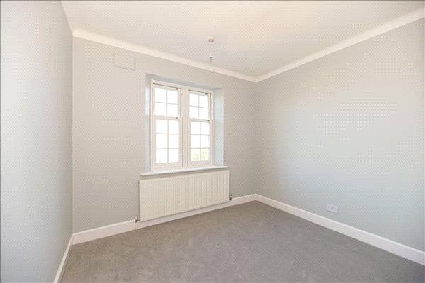 Property photo 2 of 8 Photo