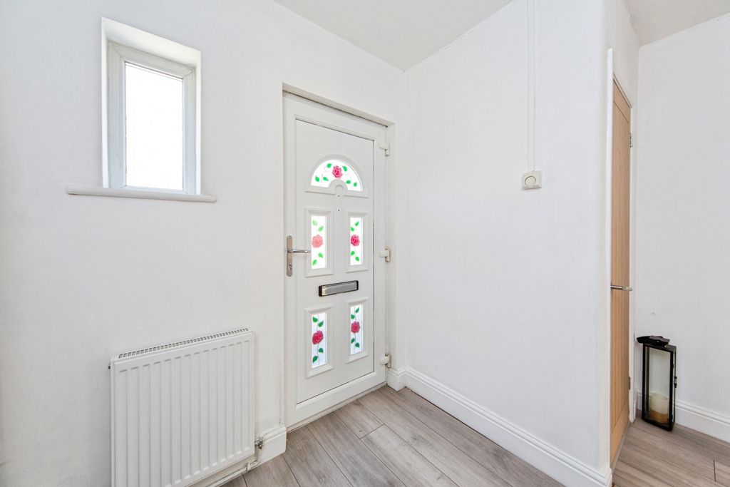 Property photo 3 of 29 Pbox-Img.Jpg