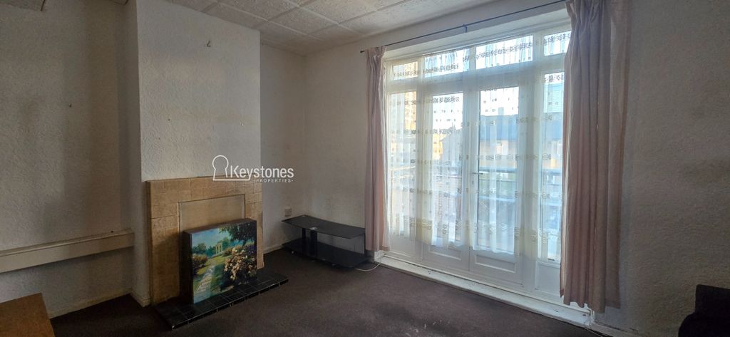 Property photo 2 of 17 Photo 15