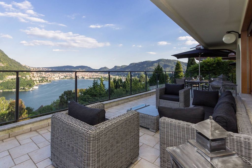 Property photo 1 of 30