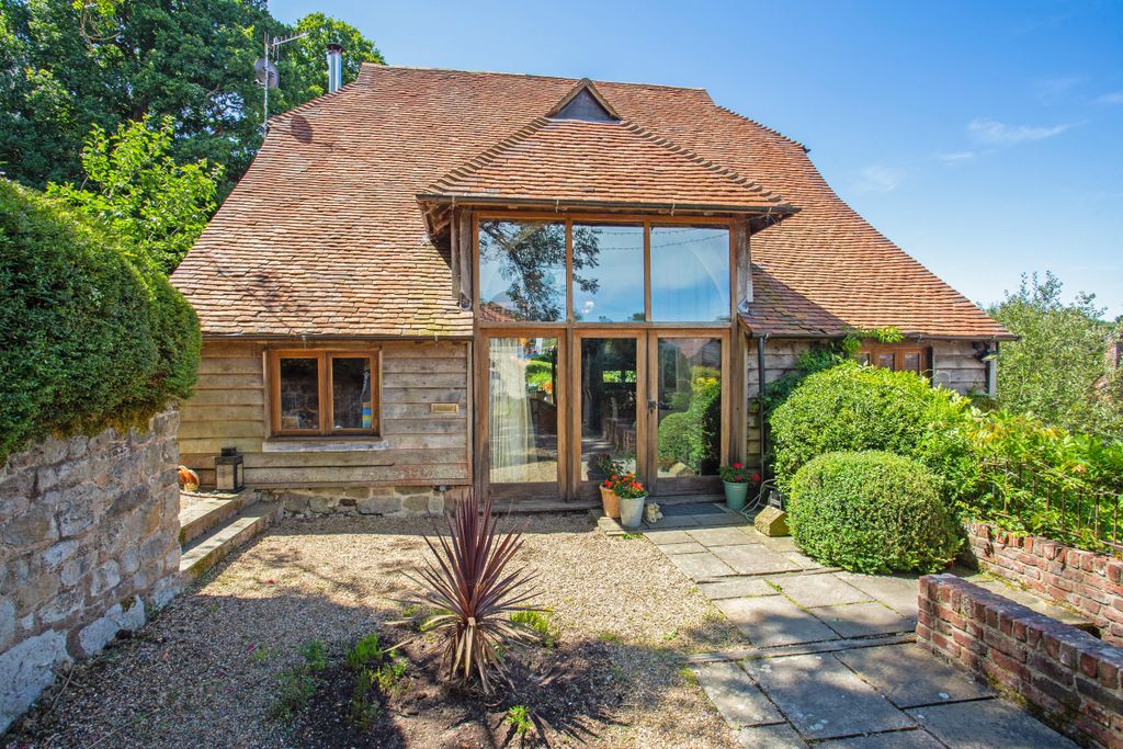 Property photo 1 of 21