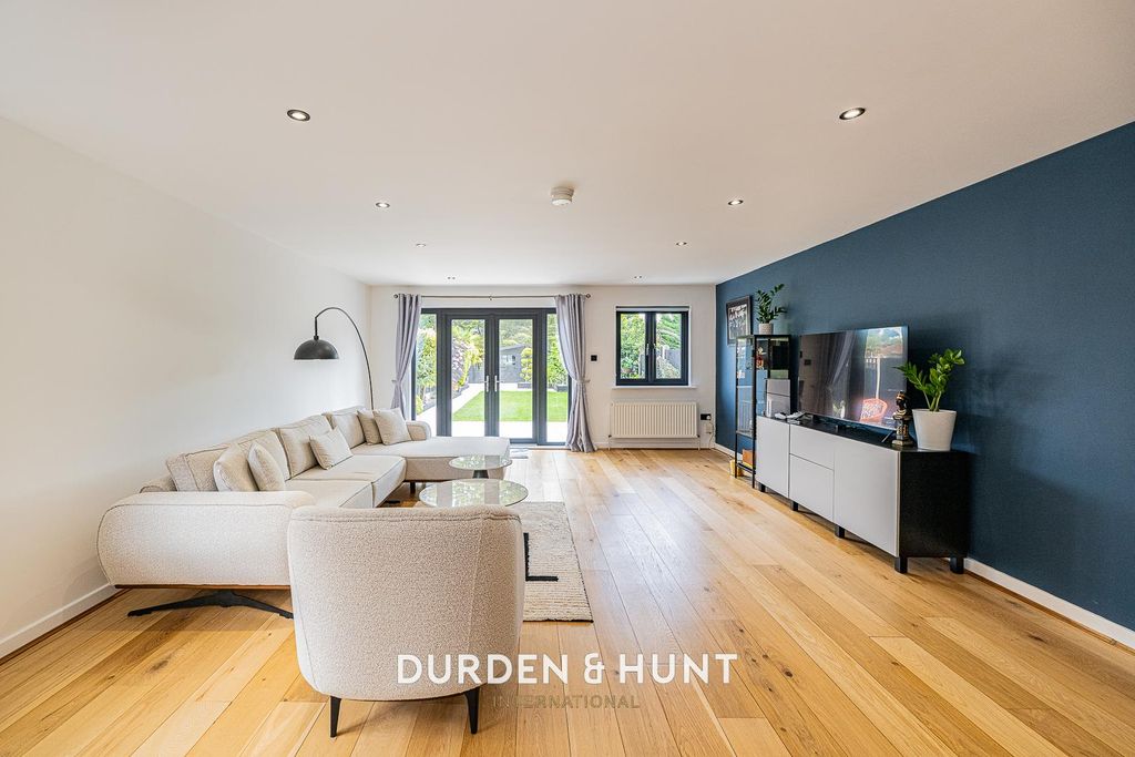 Property photo 3 of 34 Harold-25.Jpg