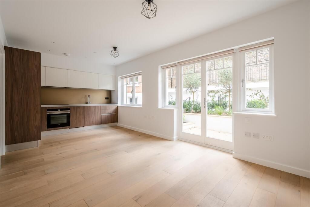 Property photo 1 of 12 1