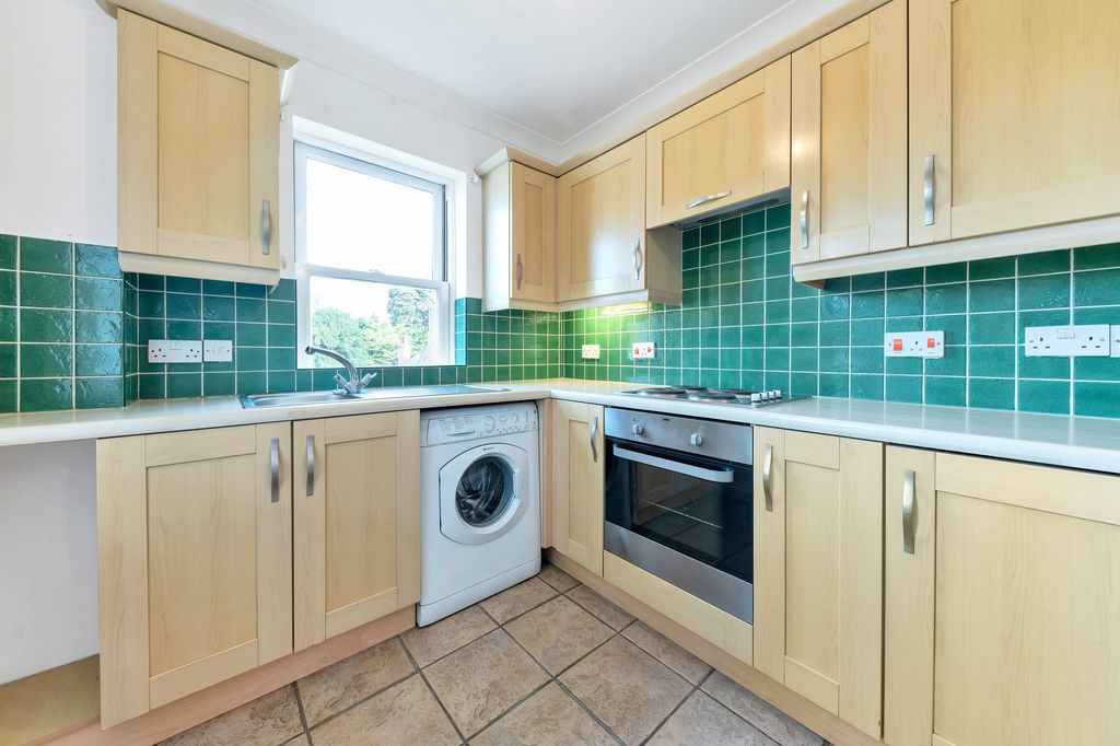 Property photo 2 of 9