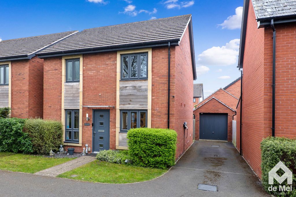 Property photo 1 of 16 Photo 16