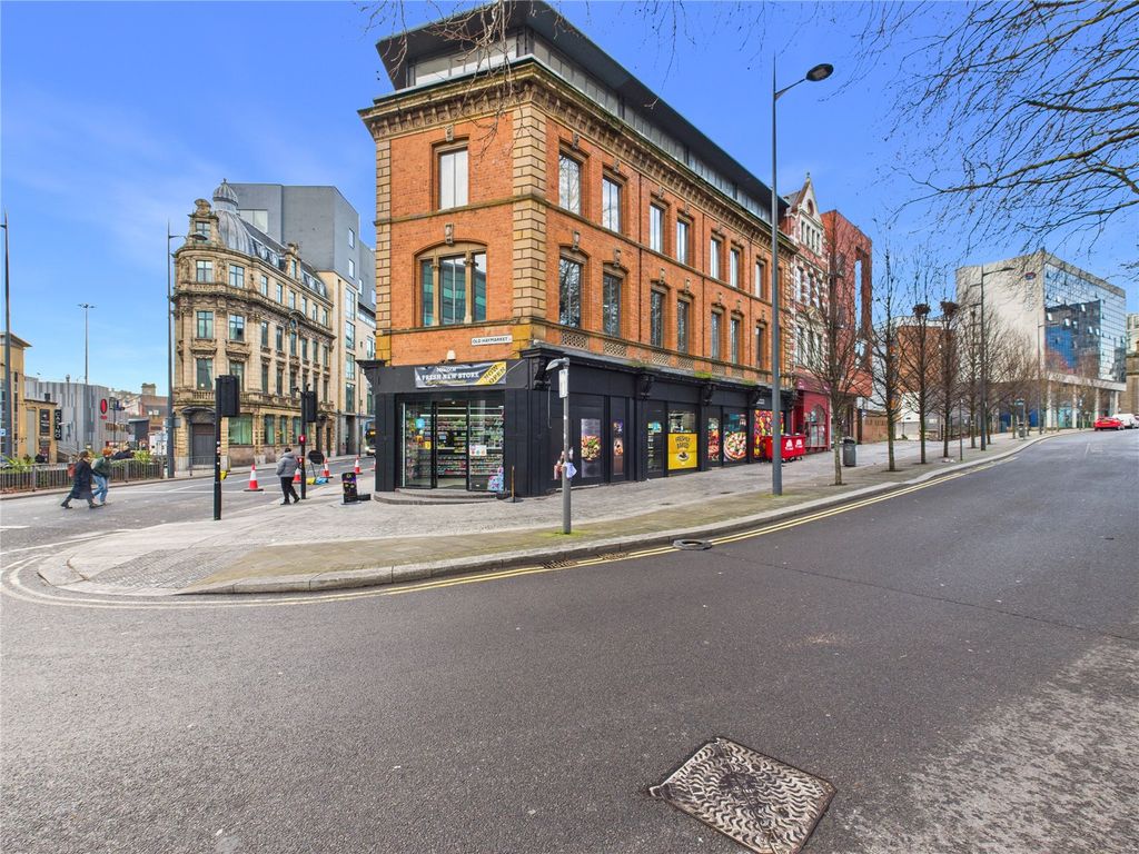 Property photo 1 of 12 Picture No. 15