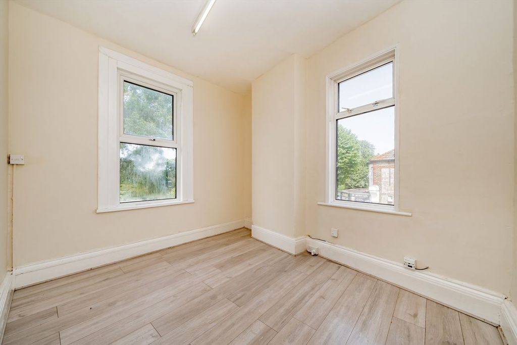 Property photo 3 of 3