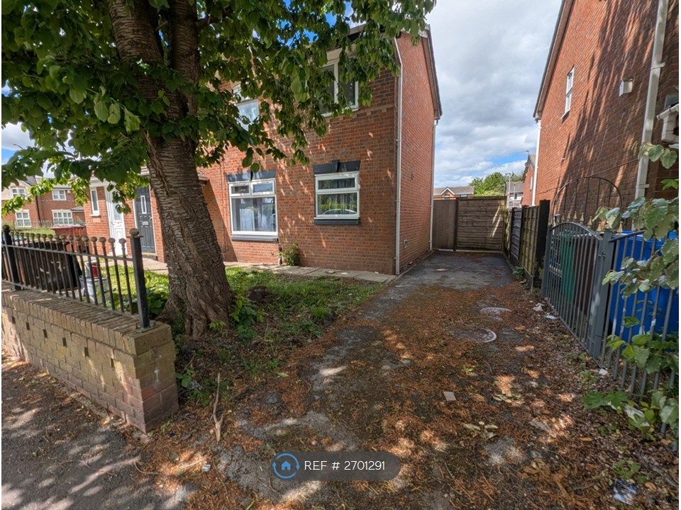 Property photo 2 of 13