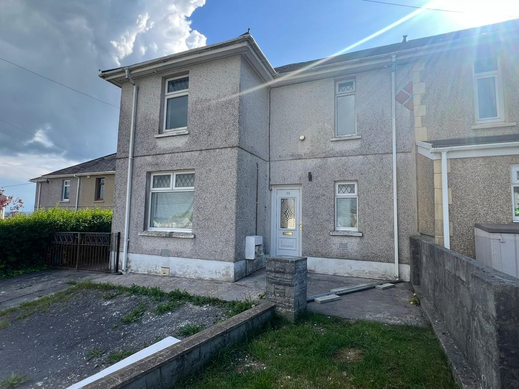 3 bed property to rentTalyclun, Llanelli SA14