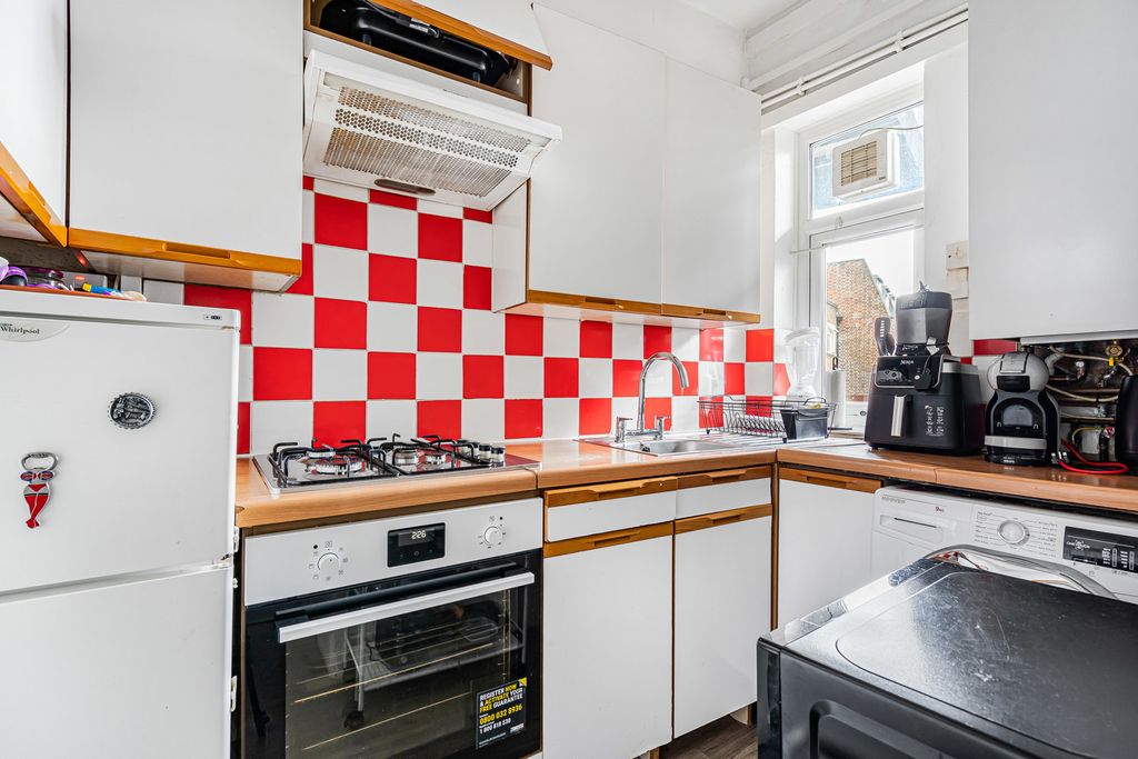 Property photo 3 of 13 Kitchen