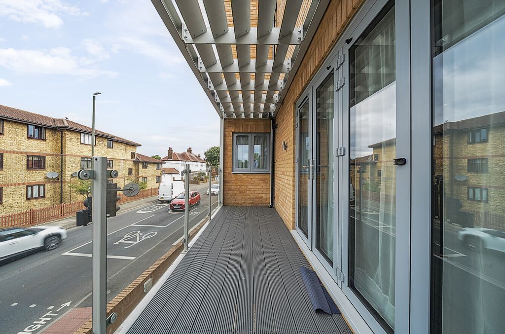Additional image 8 of 2 bed flat for saleCommonside East, Mitcham CR4