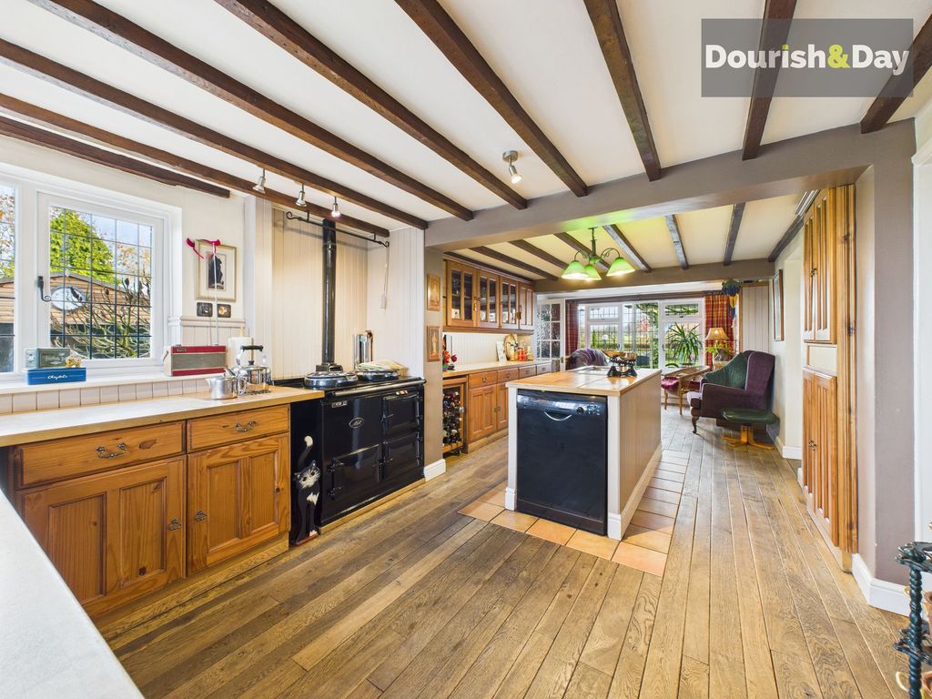 Property photo 3 of 68