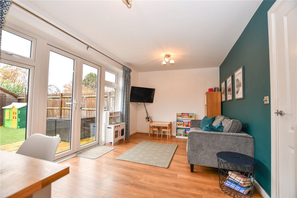 Property photo 2 of 11 Picture No. 56