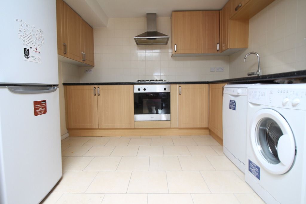 Property photo 2 of 3