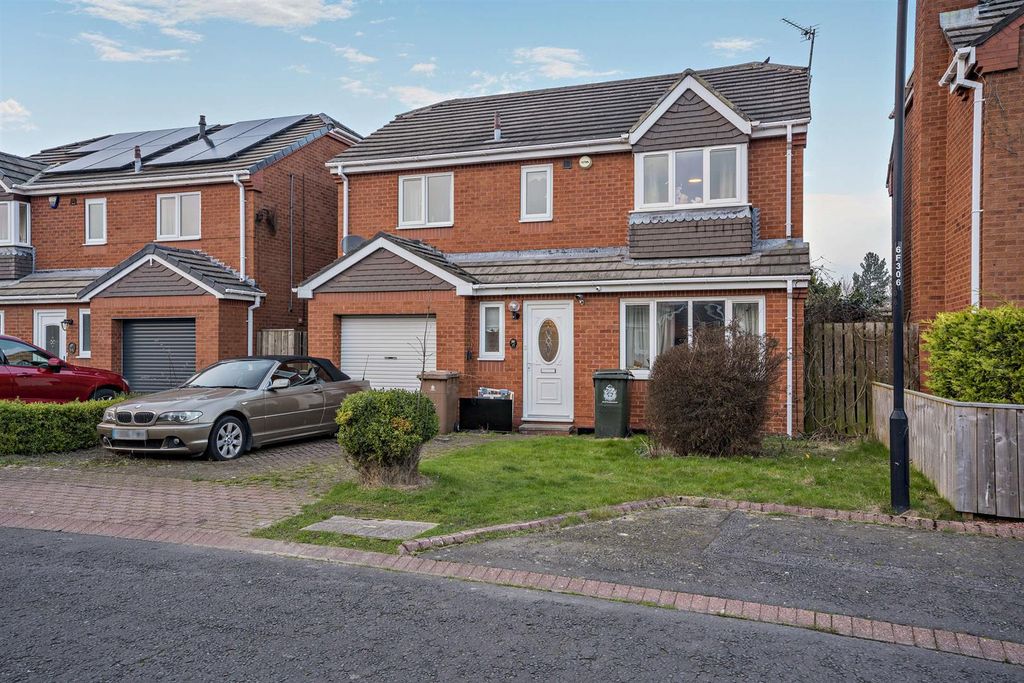 Property photo 1 of 13 8679926-Exterior02-800.Jpg