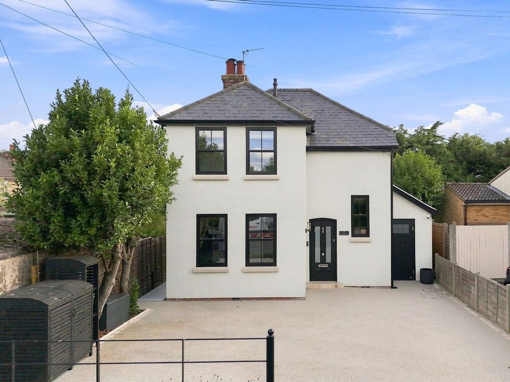 Property photo 1 of 34