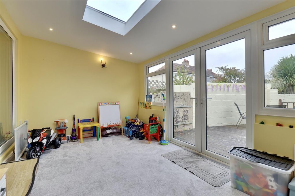 Property photo 1 of 22 3966Df8B-3E03-43E3-9441-360F79164D7E_1_201_A.Jpeg