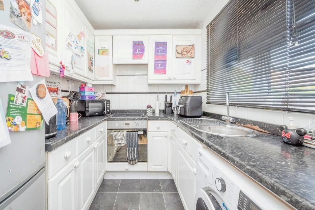Property photo 3 of 15