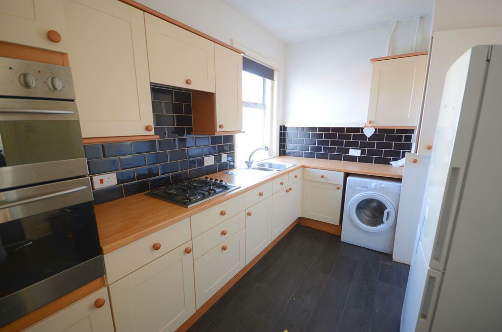 Property photo 3 of 7 Photo 7