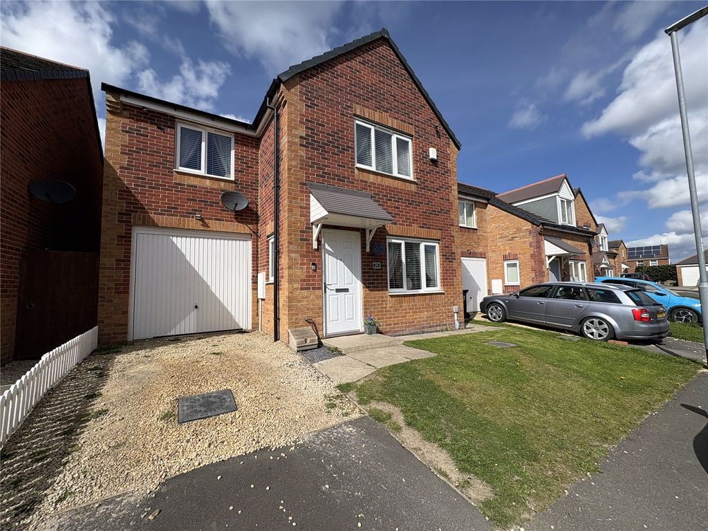 Property photo 2 of 36 Picture No. 40