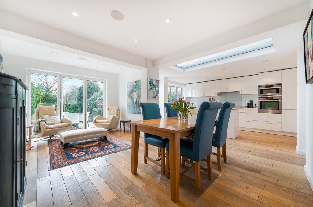 Property photo 3 of 26 1387459-22-6935Dd...