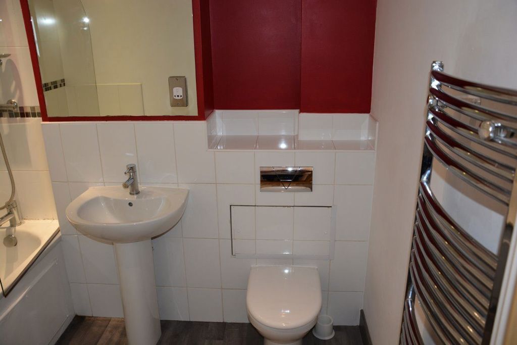 Property photo 3 of 5