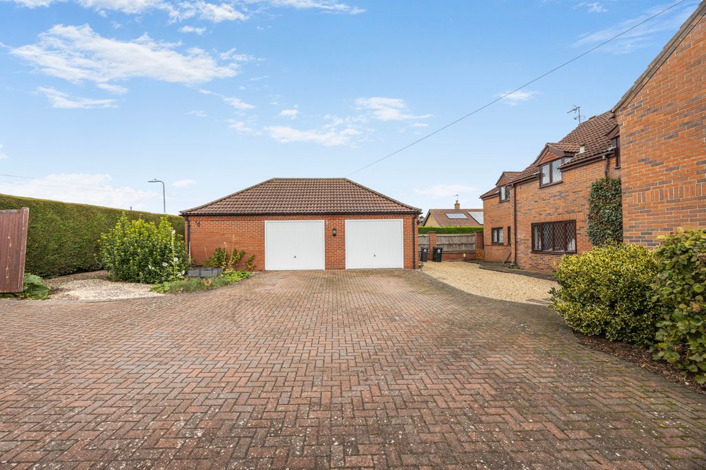 Additional image 29 of 5 bed detached house for saleElmhirst Road, Horncastle LN9