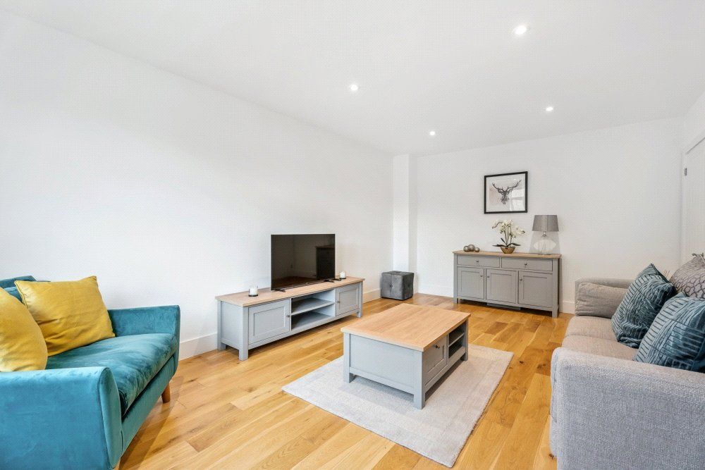 Property photo 3 of 24 Living Room