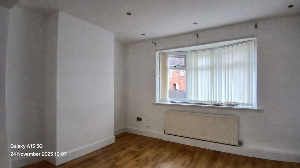 Property photo 3 of 10 8 Lamberd Road 24.11 (5)