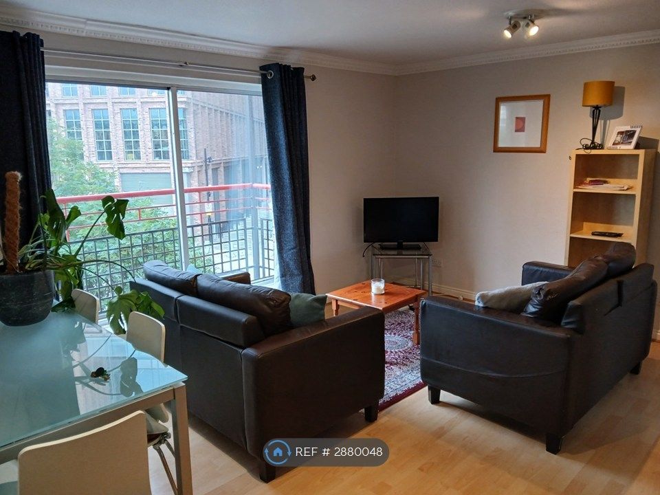 Property photo 2 of 14 Living Room B