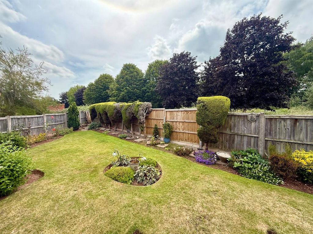 Property photo 2 of 14