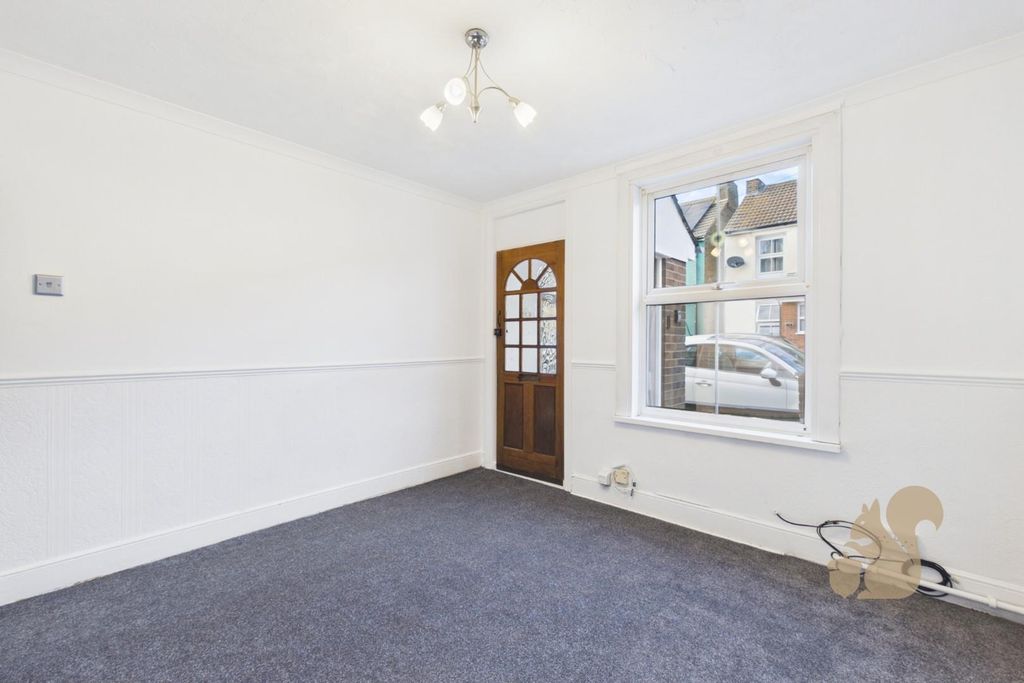 Property photo 3 of 18 Cam01254G0-Pr0532-Still009.Jpg