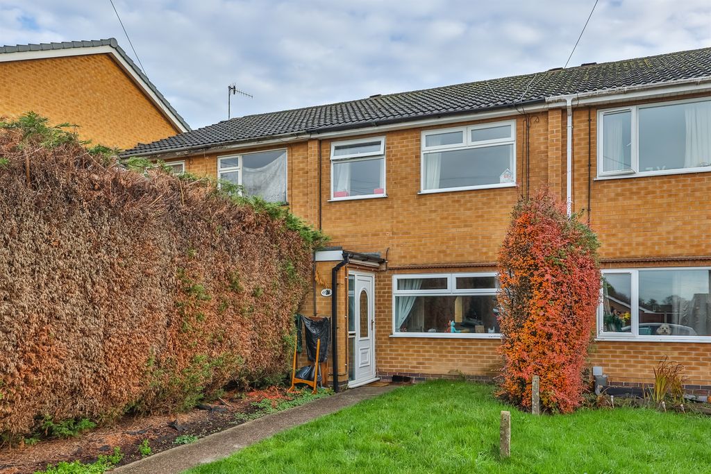 Property photo 2 of 35