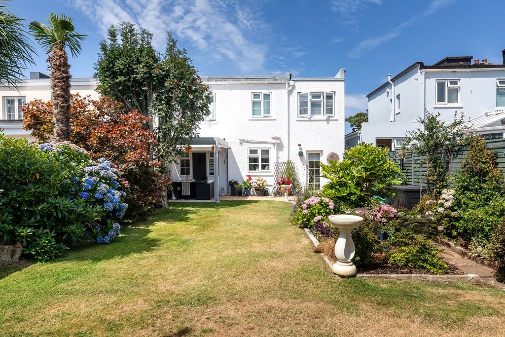 Property photo 1 of 29
