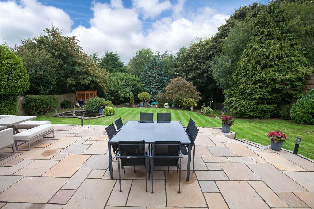 Property photo 2 of 13 Picture 2