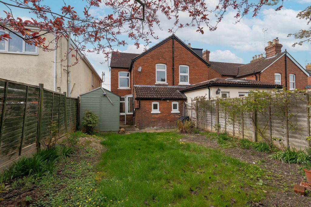 Property photo 2 of 11