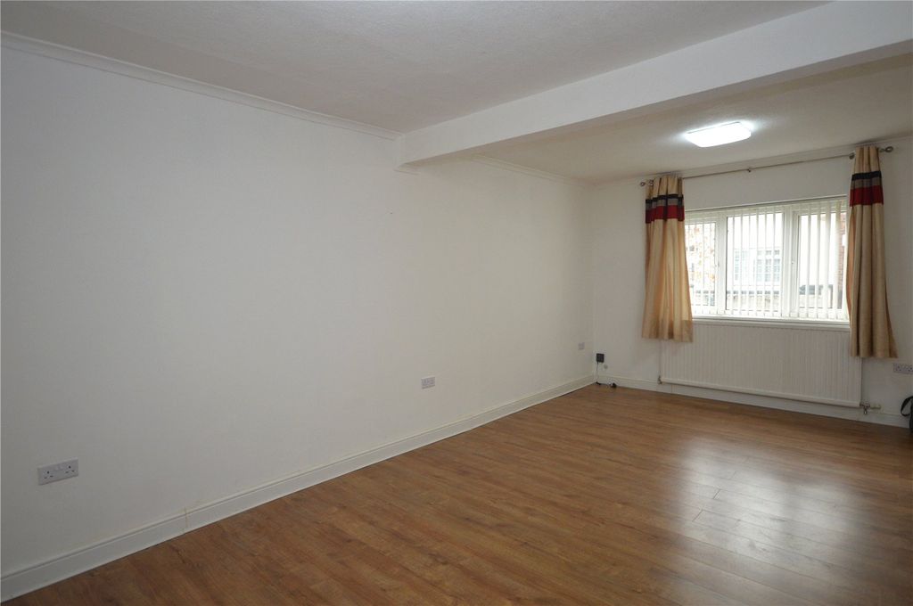 Property photo 3 of 10 Picture No. 09