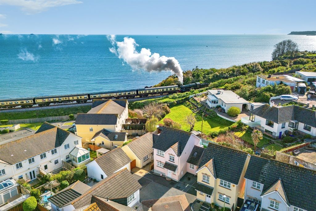 Property photo 1 of 29