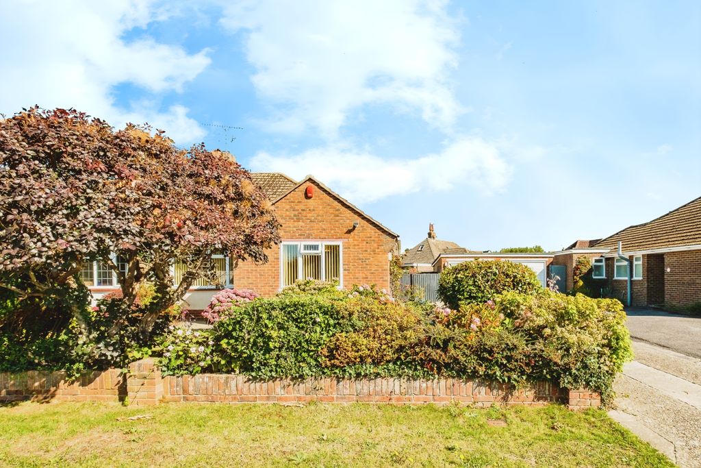 Property photo 2 of 20