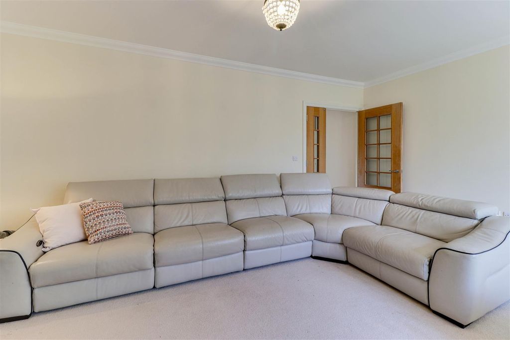 Property photo 3 of 16 12.Jpg