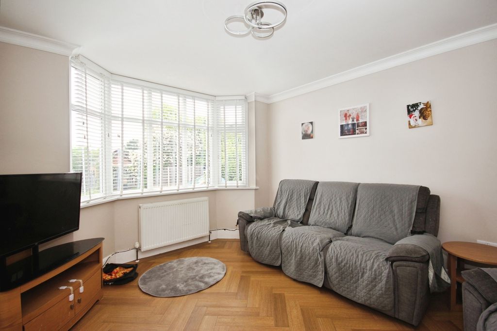 Property photo 2 of 17 Pbox-Img.Jpg