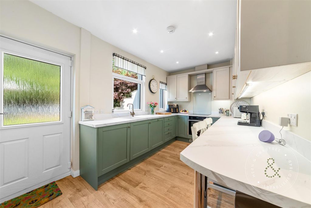 Property photo 2 of 26 Park-Crescent-17.Jpg