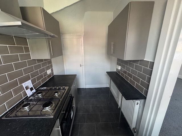 Property photo 3 of 17 Entrance Porch