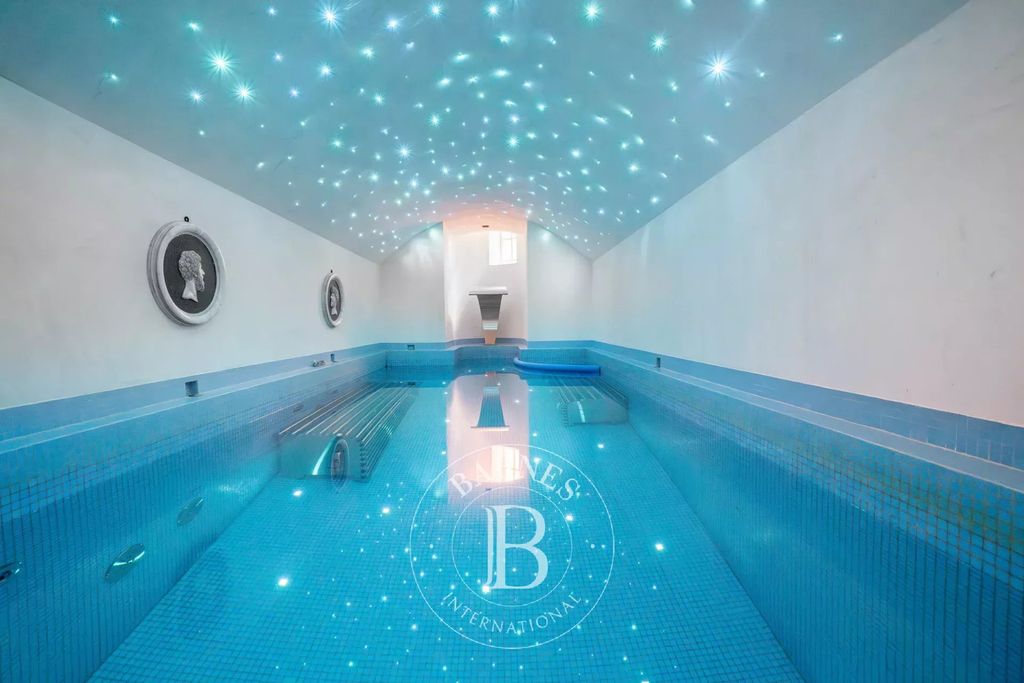 Property photo 2 of 38