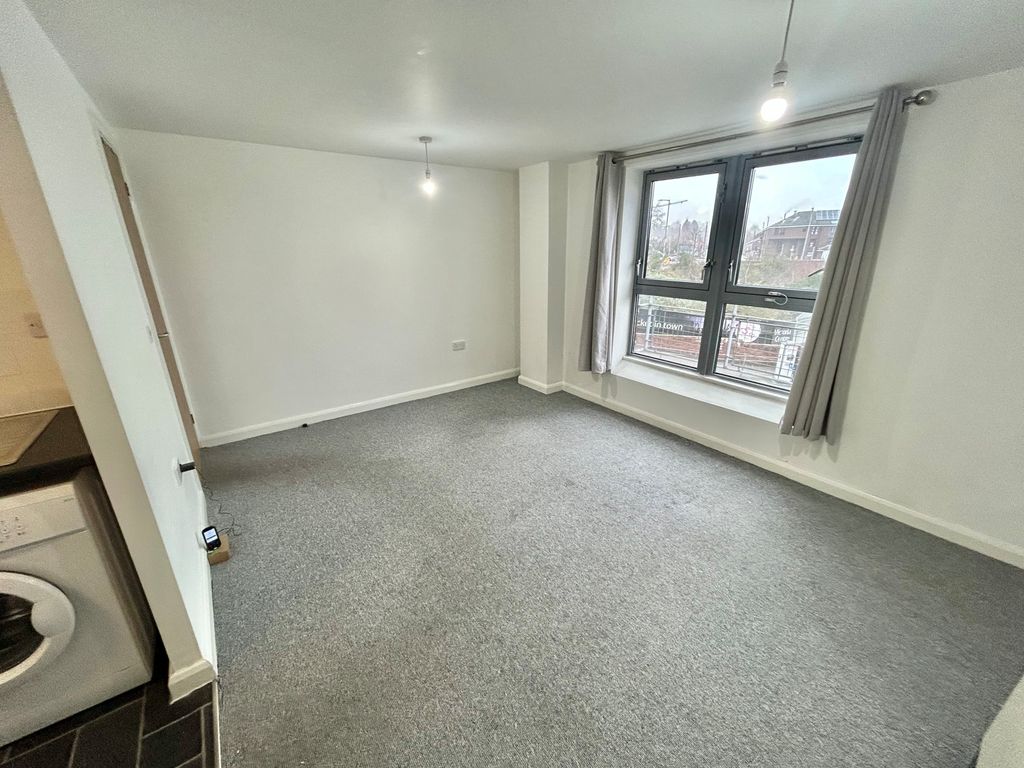 Property photo 3 of 6 Image